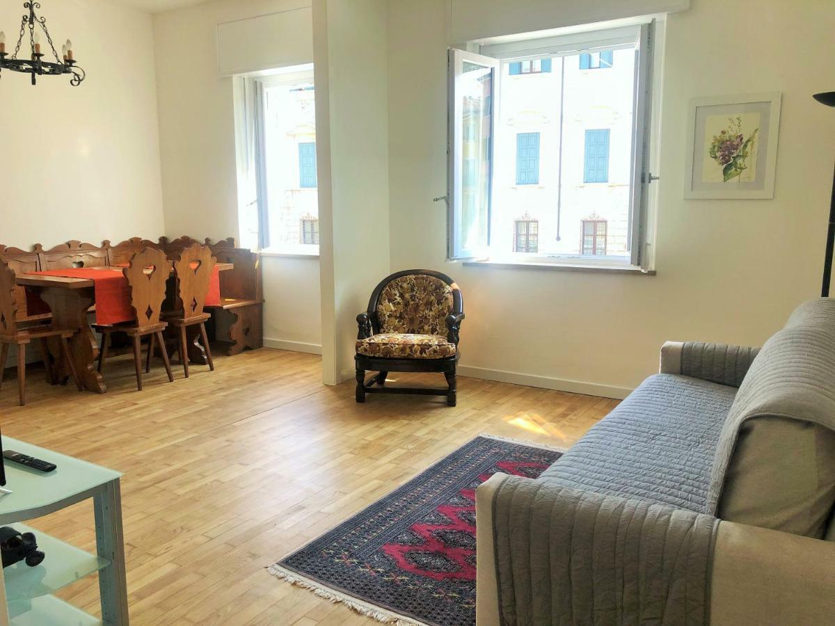 Appartamento Portapalio40 Con Parcheggio เวโรนา ภายนอก รูปภาพ
